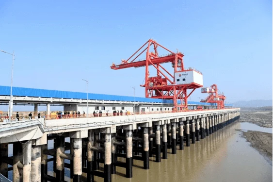 Huayang čelična cijev|Pokretanje kritične energetske infrastrukture s preciznom